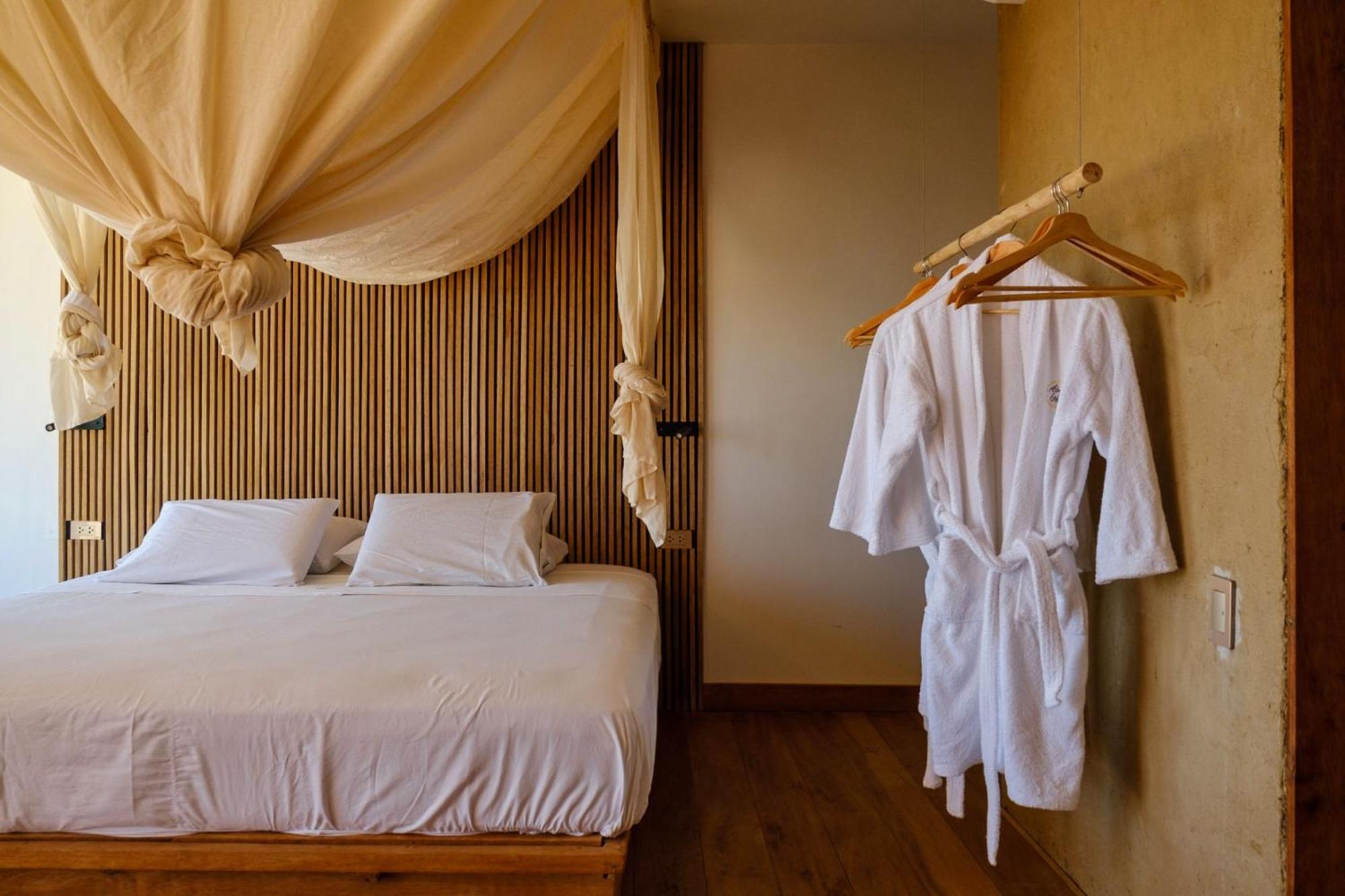 Alma Loft Hotel Вичаито Екстериор снимка